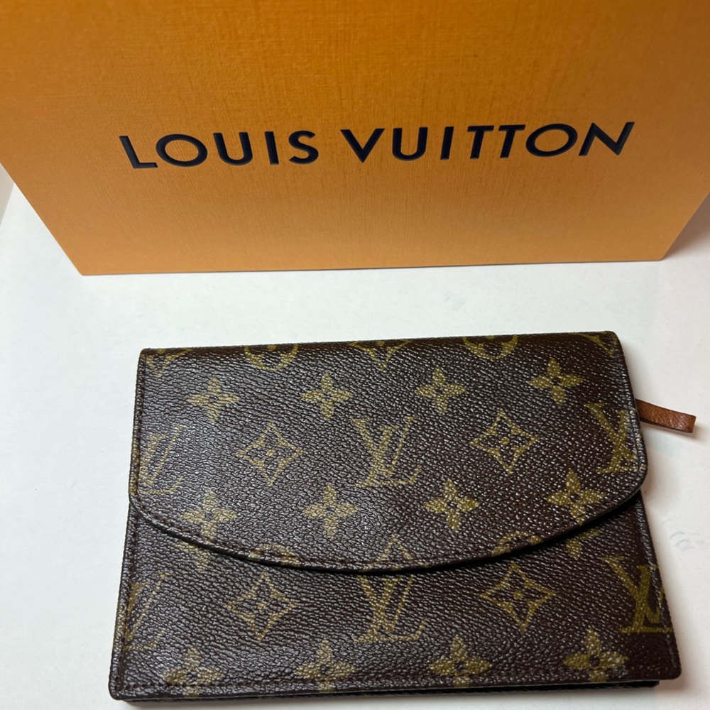 Authentic LV Envelope Mini purse , box  not included